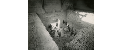 Approvisionnement d’un four-culée en pierres à plâtre, Argenteuil, 1951