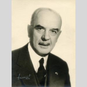 Pierre Hély d'Oissel (1887-1959), Président Directeur Général de Saint-Gobain de 1936 à 1959
