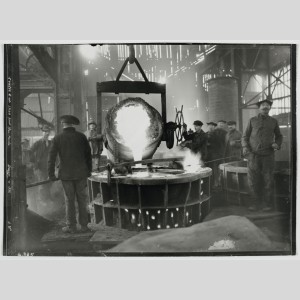 Pont-à-Mousson : coulée d’un tuyau de 1500 mm de diamètre pour Sao Paulo, par Charles Vagné, décembre 1926