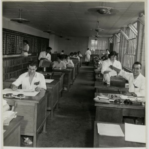 Le Bureau des méthodes de l’usine Norton de La Courneuve, 1947