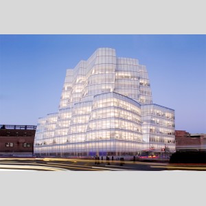 L’immeuble de l’InterActiveCorp à New York, conçu par l’architecte Frank O. Gehry, est équipé de vitrages Saint-Gobain, 2008