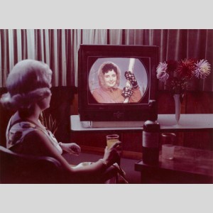 La télévision passe à la couleur, 1963