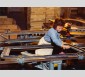 Bombage du verre pour la fabrication des pare-brise à l'usine de Longjumeau : opération d'assemblage automobile, 1973