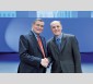 Jean-Louis Beffa et Pierre-André de Chalendar, nouveau PDG de Saint-Gobain, lors de l'assemblée générale des actionnaires en 2010