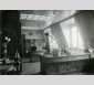 Le laboratoire de recherche au siège de Saint-Gobain, place des Saussaies, dans les années 1920